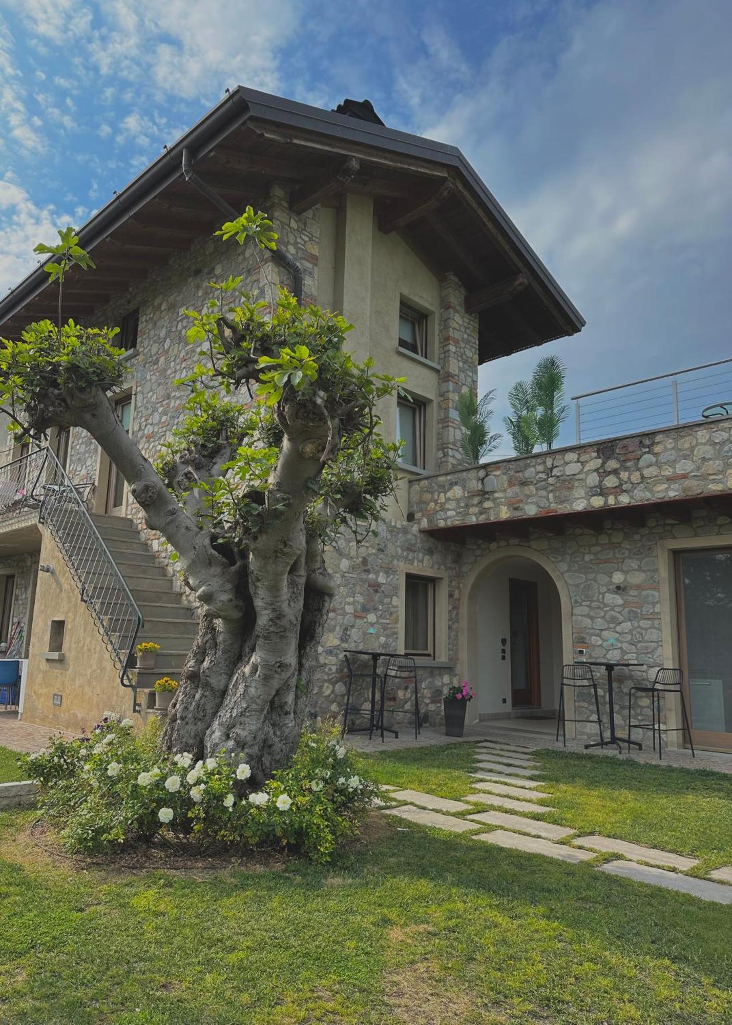 Holiday Home Sovenigo Puegnago del Garda Exterior photo