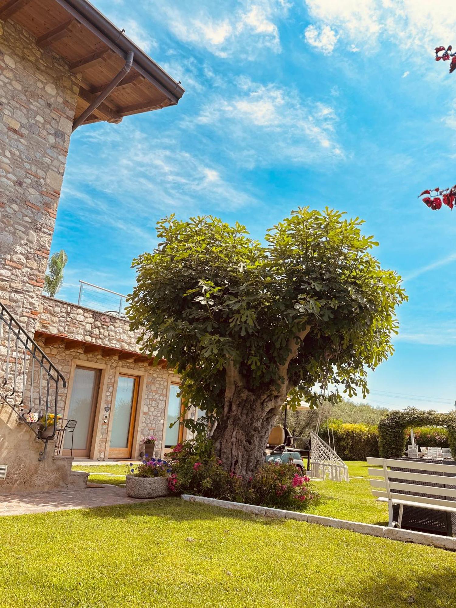Holiday Home Sovenigo Puegnago del Garda Exterior photo