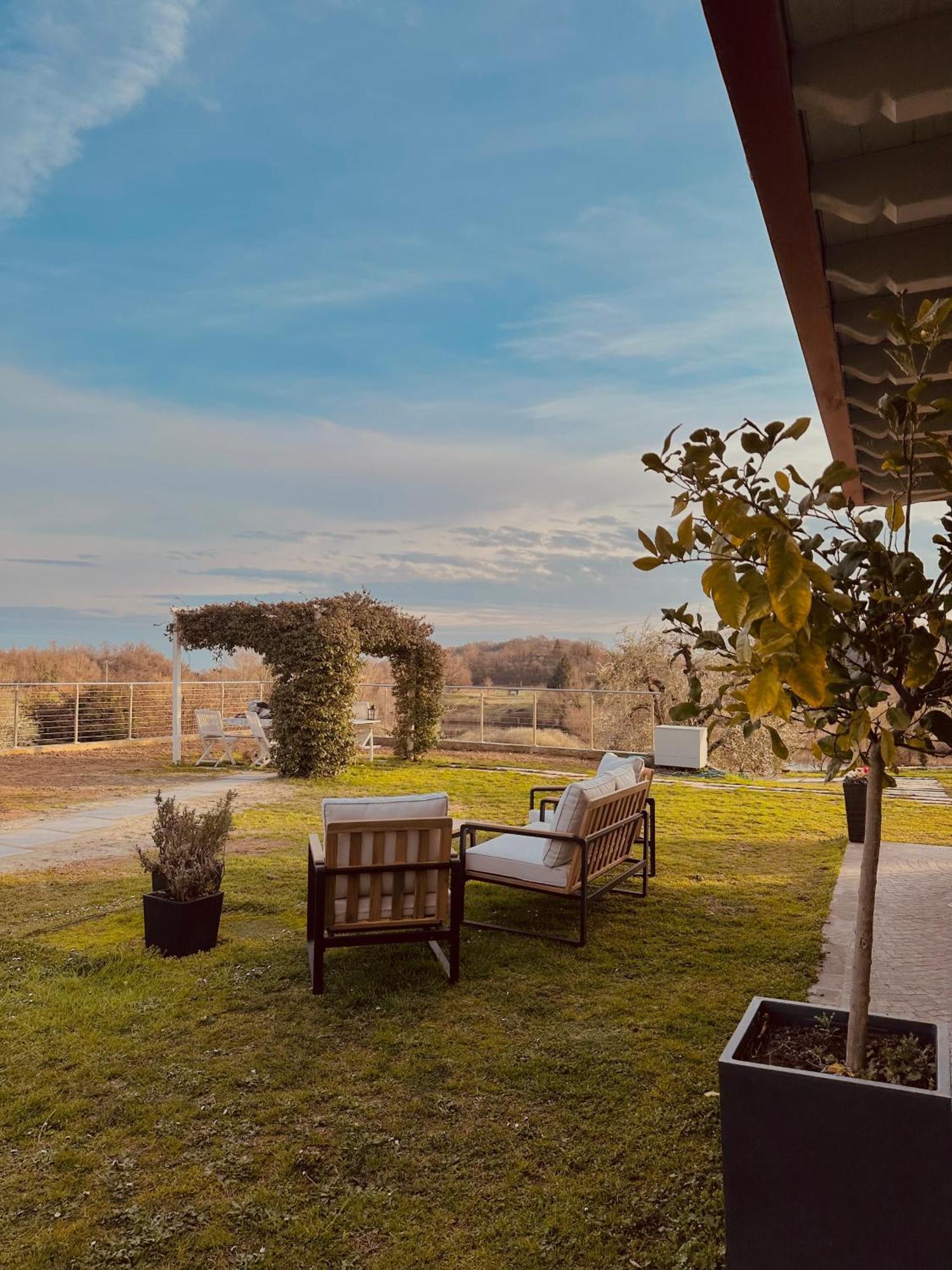 Holiday Home Sovenigo Puegnago del Garda Exterior photo